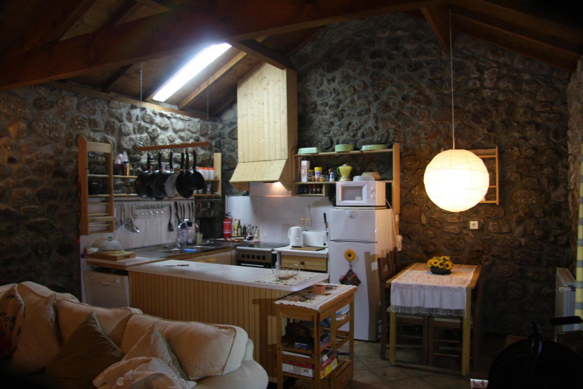 Casa Do Ribeiro - Casal Pedro Chalet